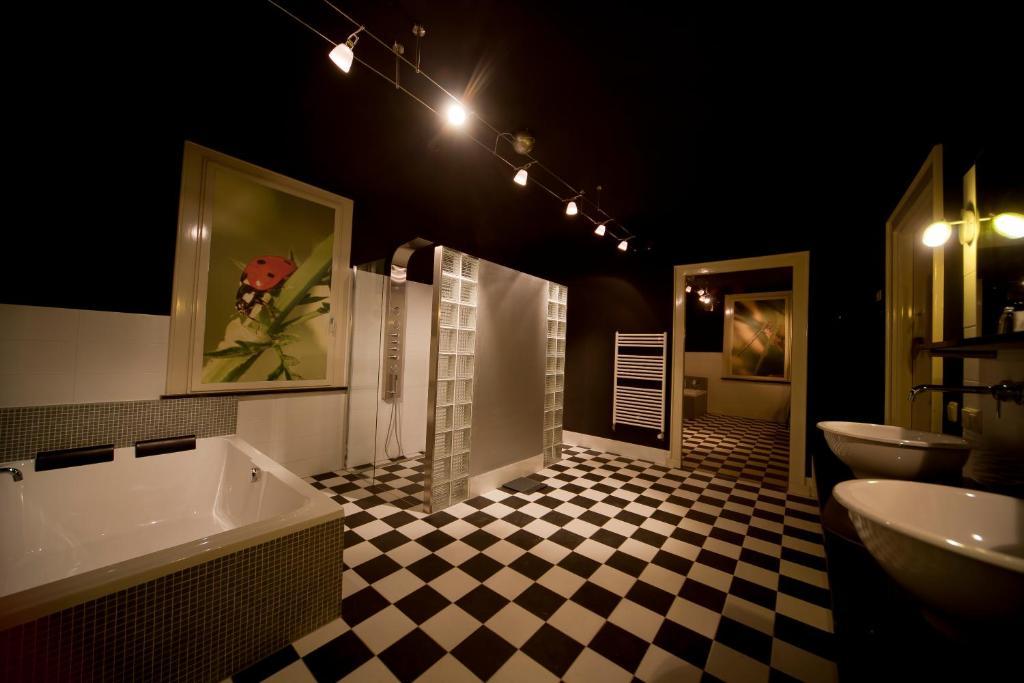 Raadhuis Dinther Suites 히스위크 객실 사진